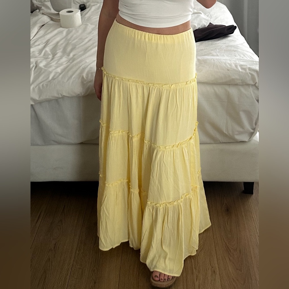 Simons / Twik butter yellow maxi crinkled ruffled tiered skirt
